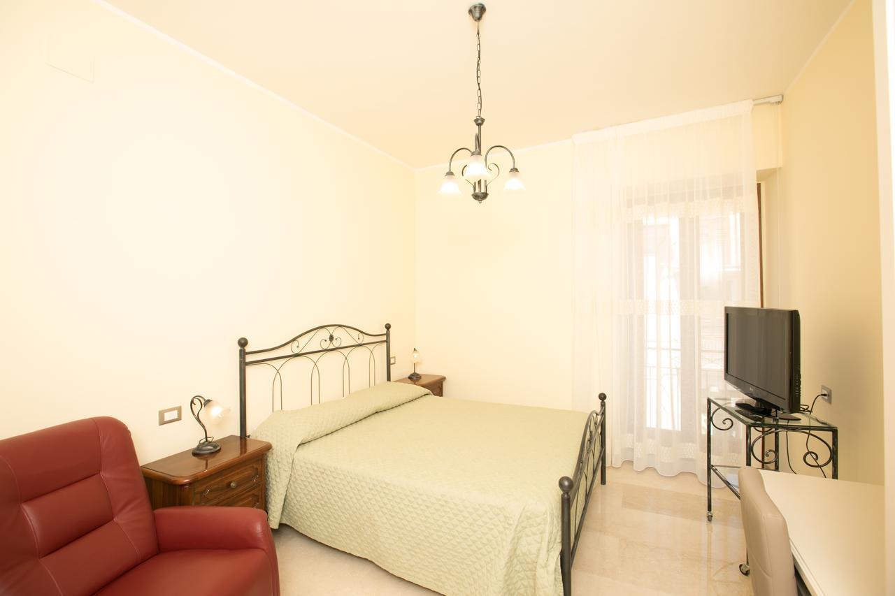 סולמונה B&B Ponte Capograssi מראה חיצוני תמונה